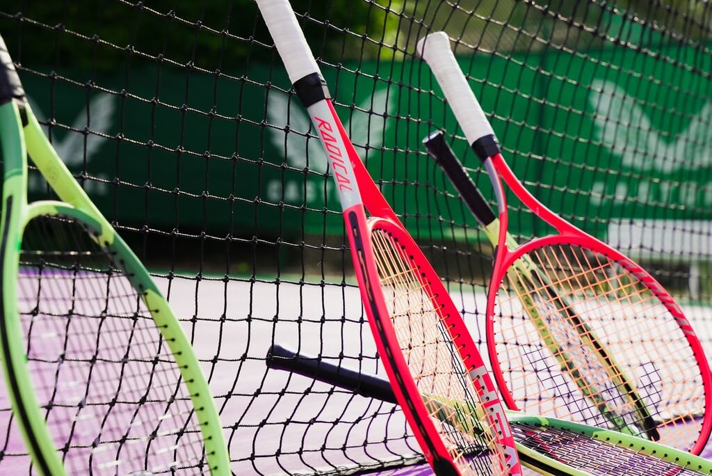 People playing tennis